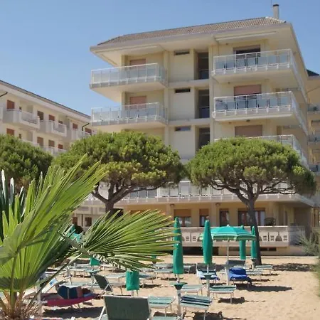 Apartment Trilocale Diplomatic Fronte Mare Piazza Torino *