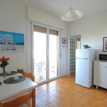 Apartment Trilocale Diplomatic Fronte Mare Piazza Torino Lido di Jesolo