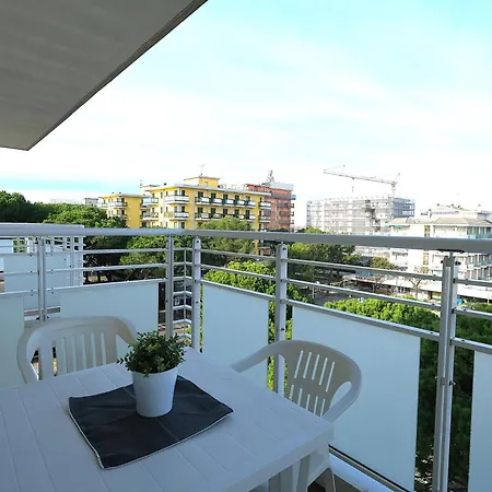 Trilocale Diplomatic Fronte Mare Piazza Torino Apartment Lido di Jesolo