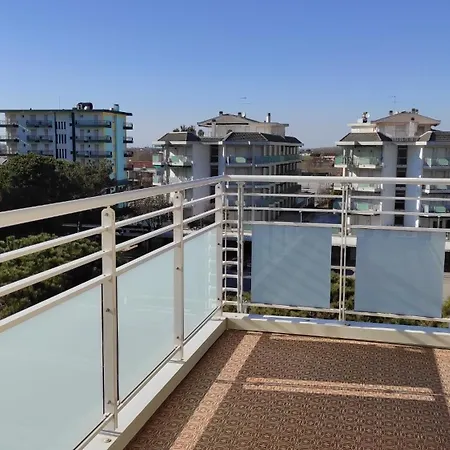 Trilocale Diplomatic Fronte Mare Piazza Torino