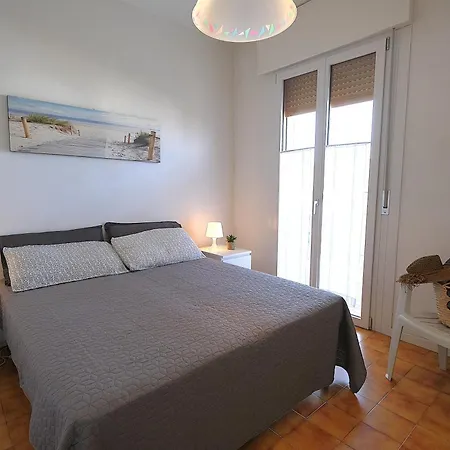 Trilocale Diplomatic Fronte Mare Piazza Torino * Lido di Jesolo